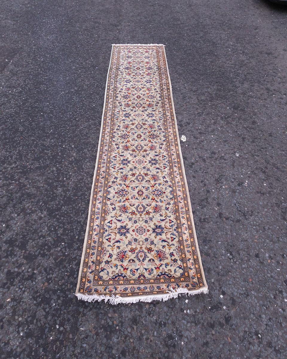 ST36 Handwoven Persian Kashan Runner with Floral Pattern