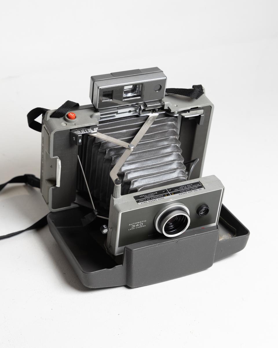 Vintage Polaroid Automatic 340 Land Camera
