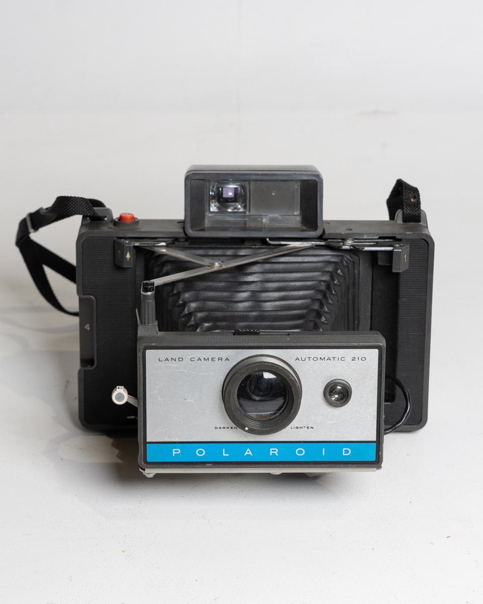 Polaroid Land Camera Automatic 210