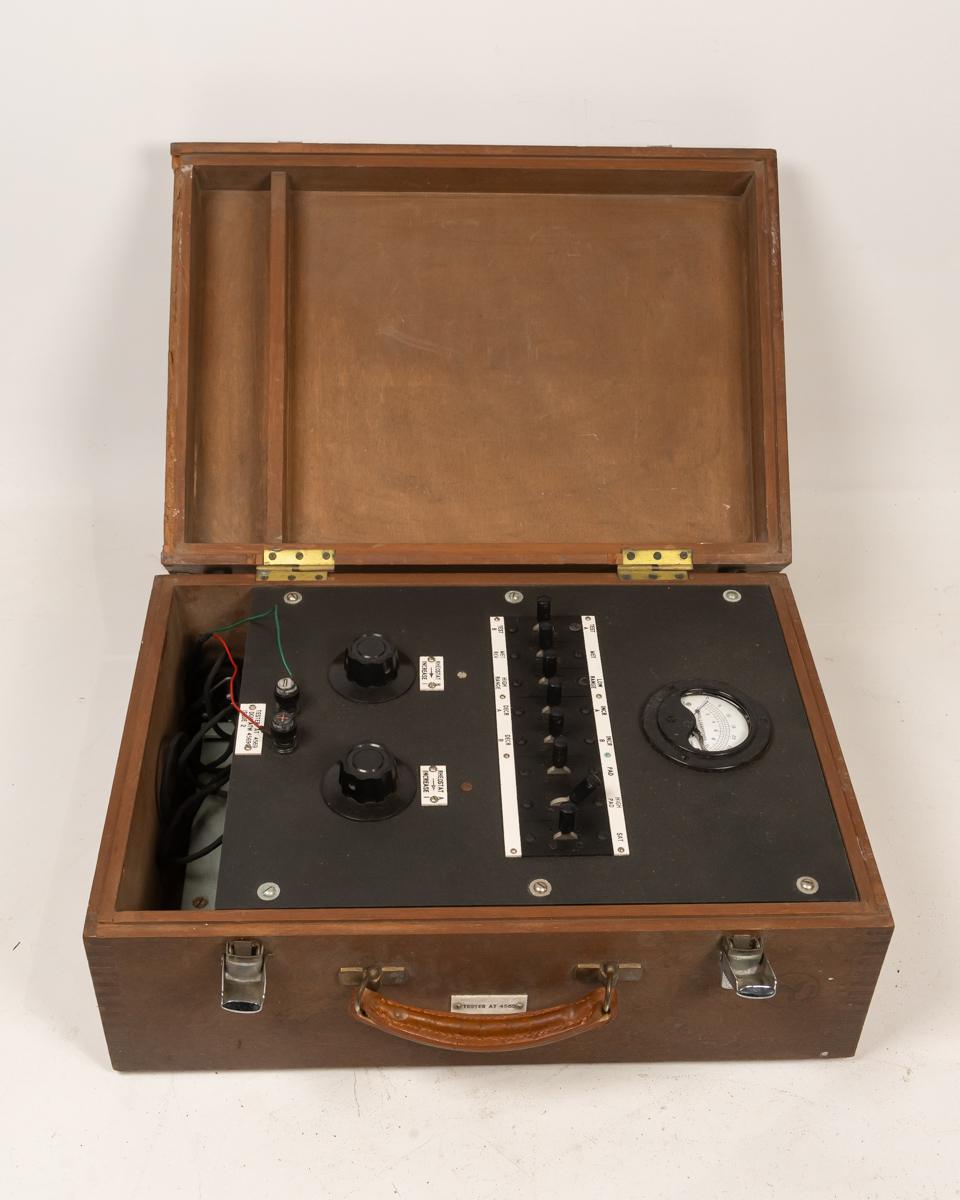 Vintage Tester AT 4569 Electrical Test Unit