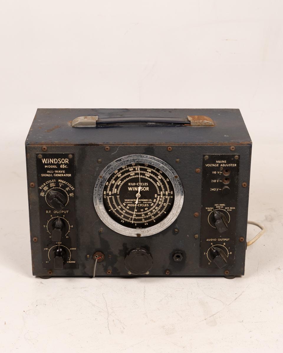 Windsor Model 65C Signal Generator