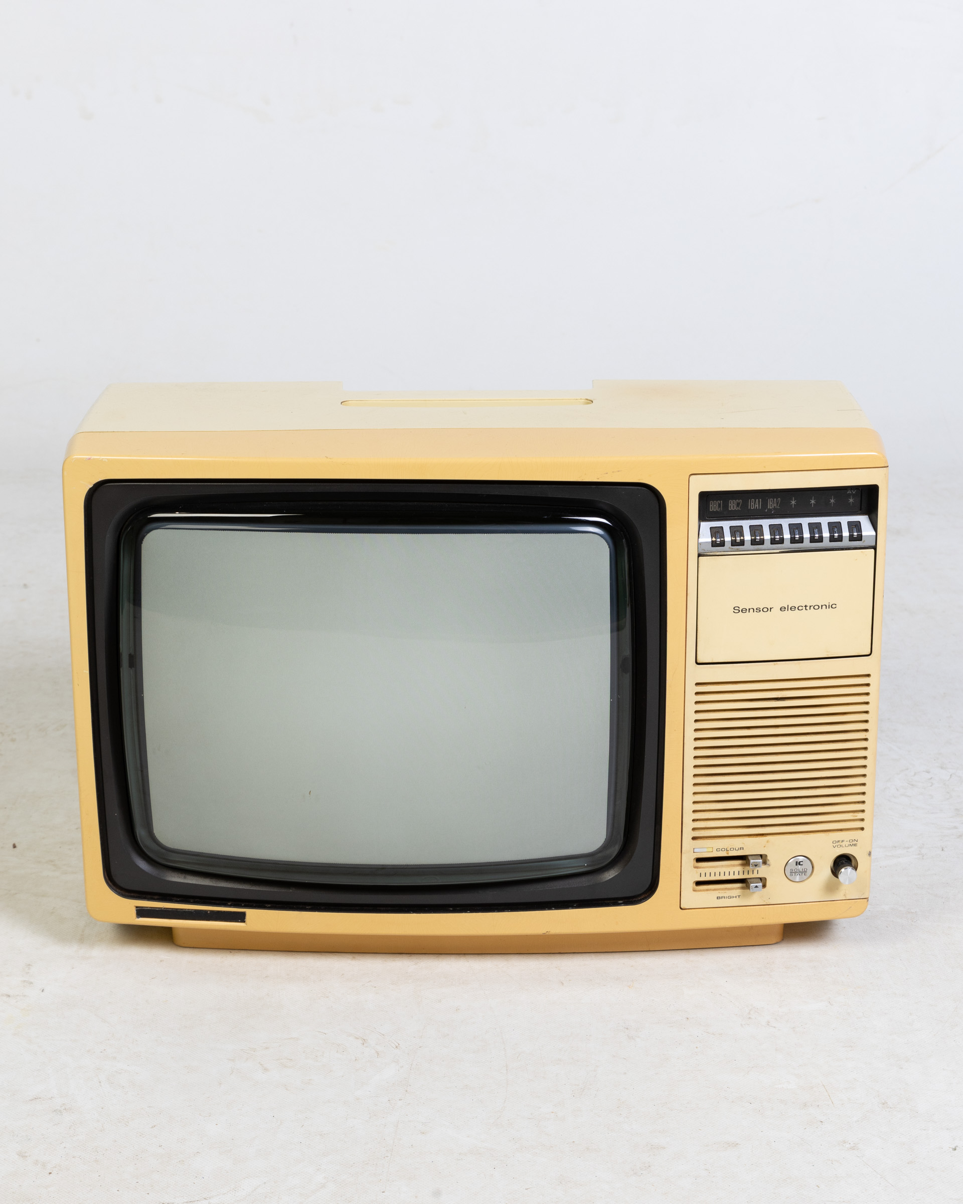 Vintage Sanyo CTR3103 Portable Television