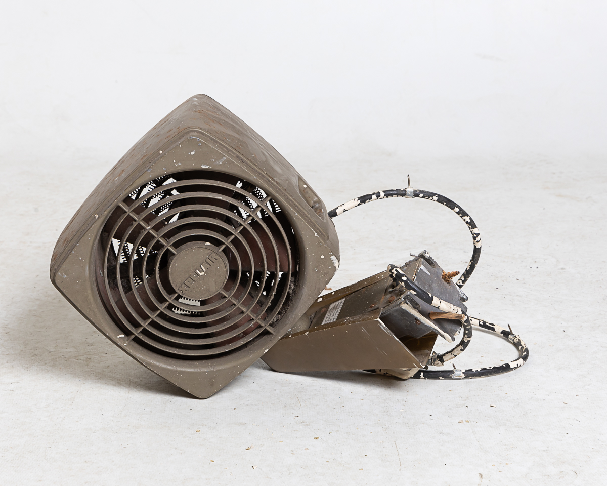 Water Heater Man Cave Heater Comfort Zone Ceramic Heater 5,120 BTU