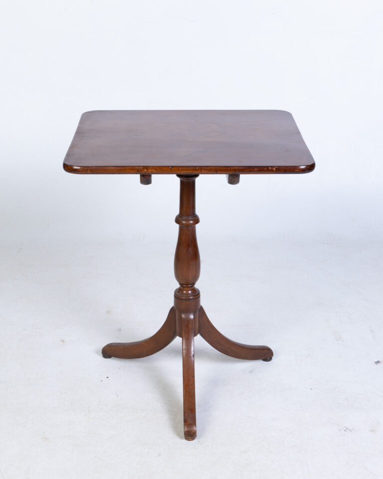 Mahogany Pedestal Side Table with Flip Top