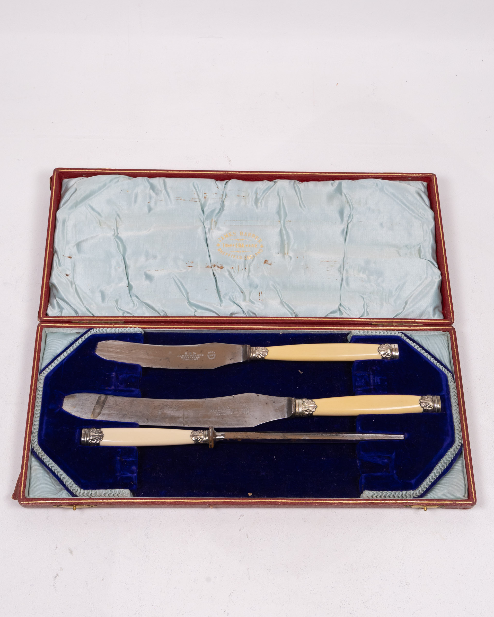 James Barbour Boxed Carving Set