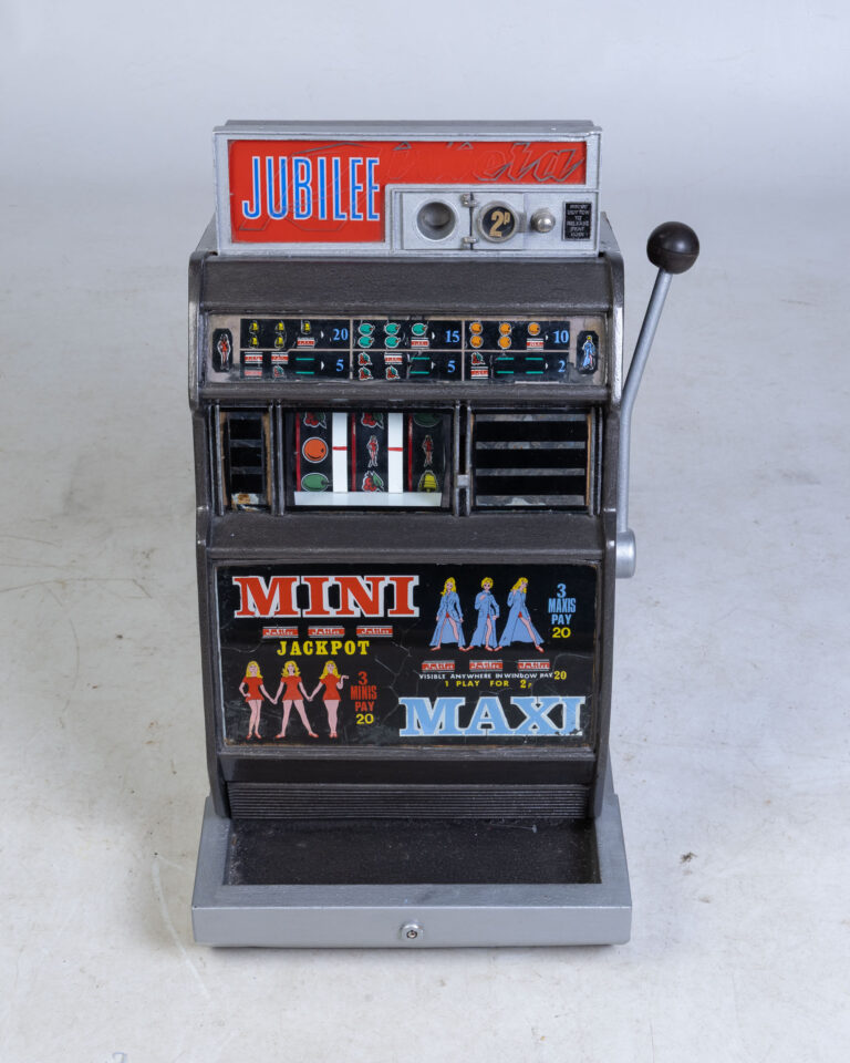 Vintage Jubilee Riviera One-Armed Bandit Gambling Machine