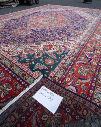 MAY2504 Very Large Vintage Fine Handwoven Iranian Tabriz Carpet with Floral Medallion