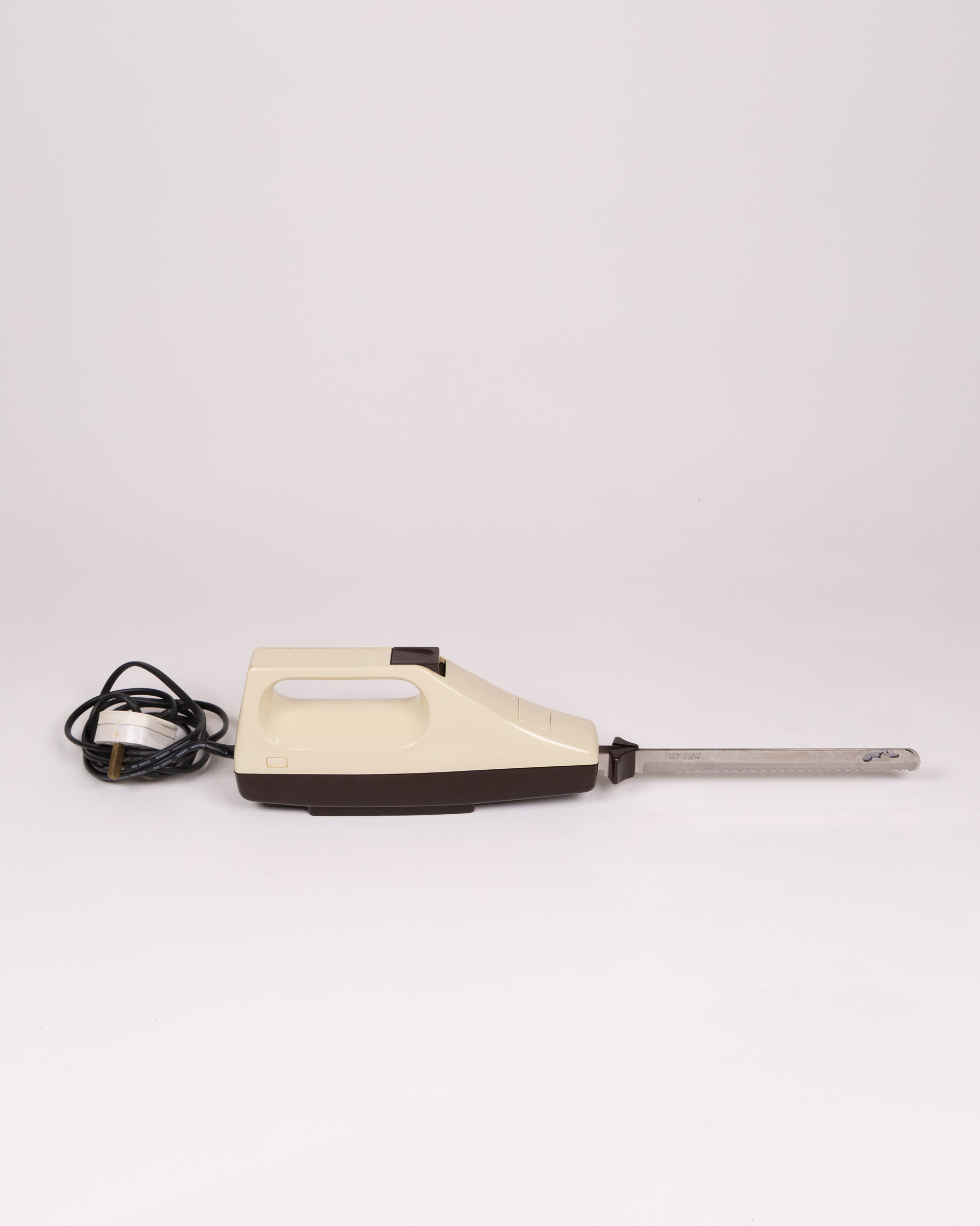 Vintage Sona Electric Carving Knife in Original Box