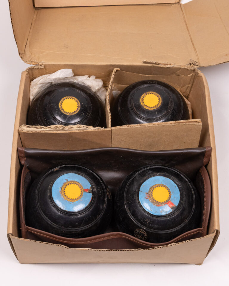 Vintage Thomas Taylor Bowling Bowls Set, 1971 Reconditioned in Box