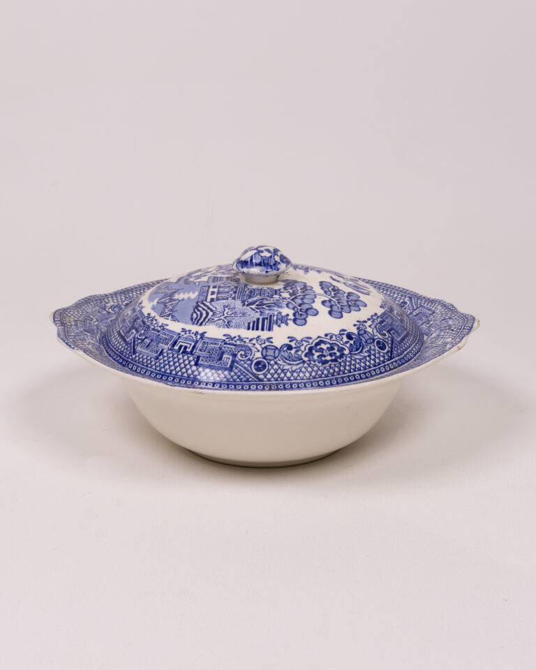 Barratts Staffordshire England Willow Pattern Bowl with Lid, Vintage
