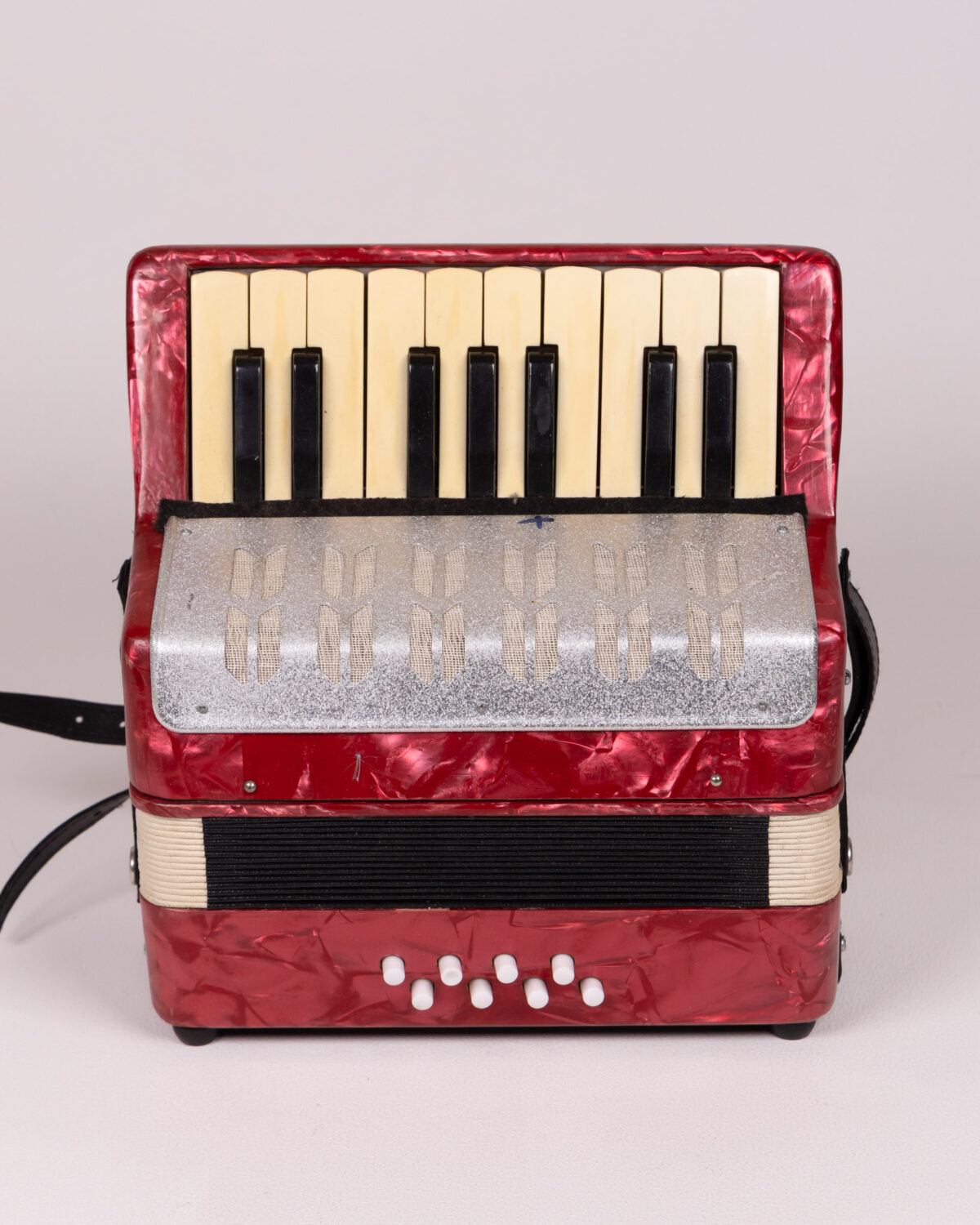 美品？アンティークTombo　ACCORDION　レッド TOMBO TOMBO トンボ アコーディオン 入門向け ピアノ式 37鍵盤