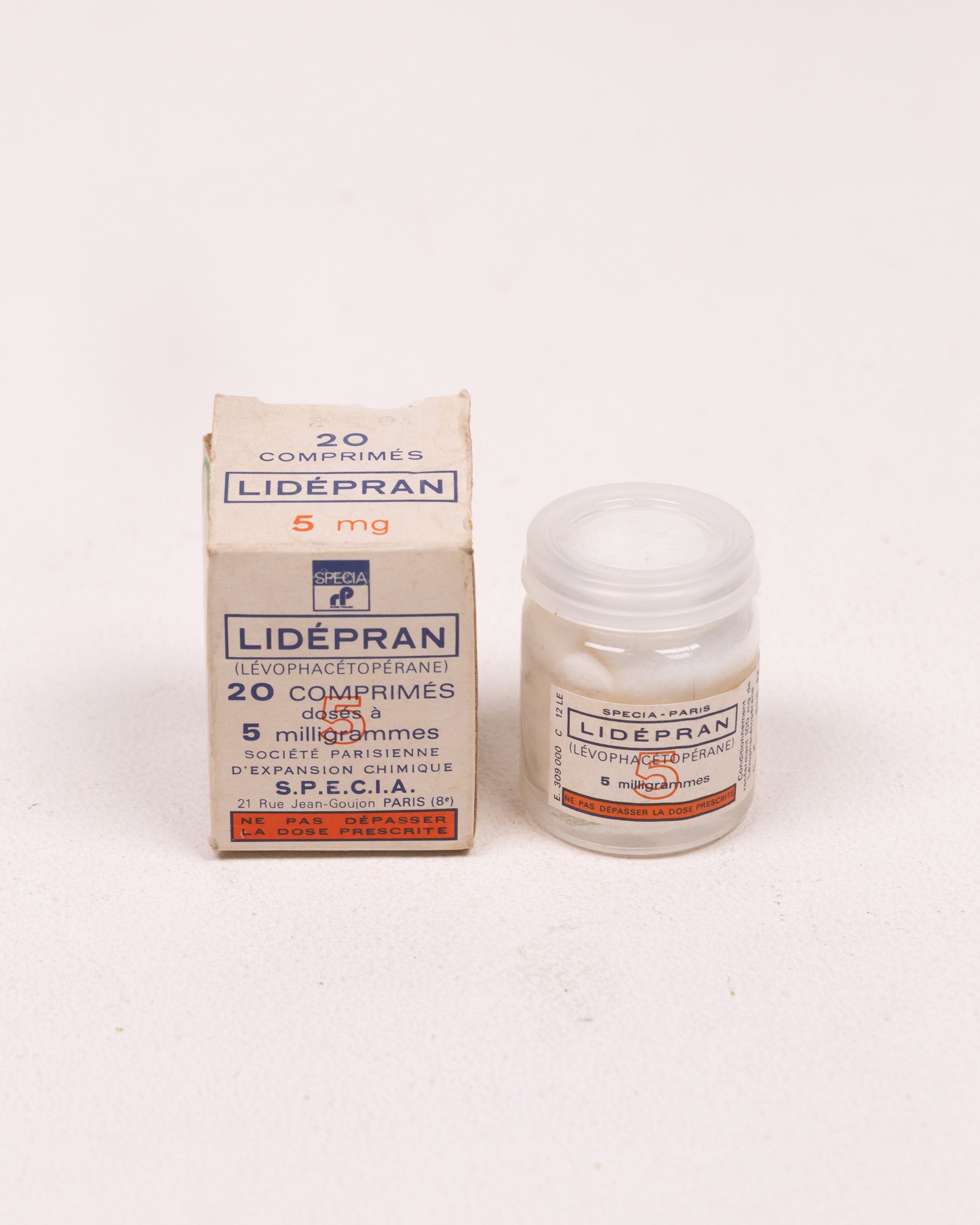 Vintage S.P.E.C.I.A Lidèpran Packaging with Box and Container