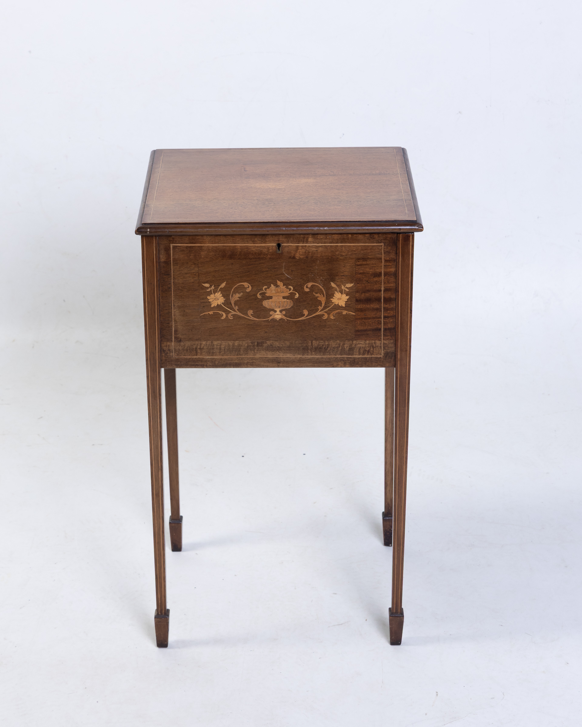 Antique sowing box / table