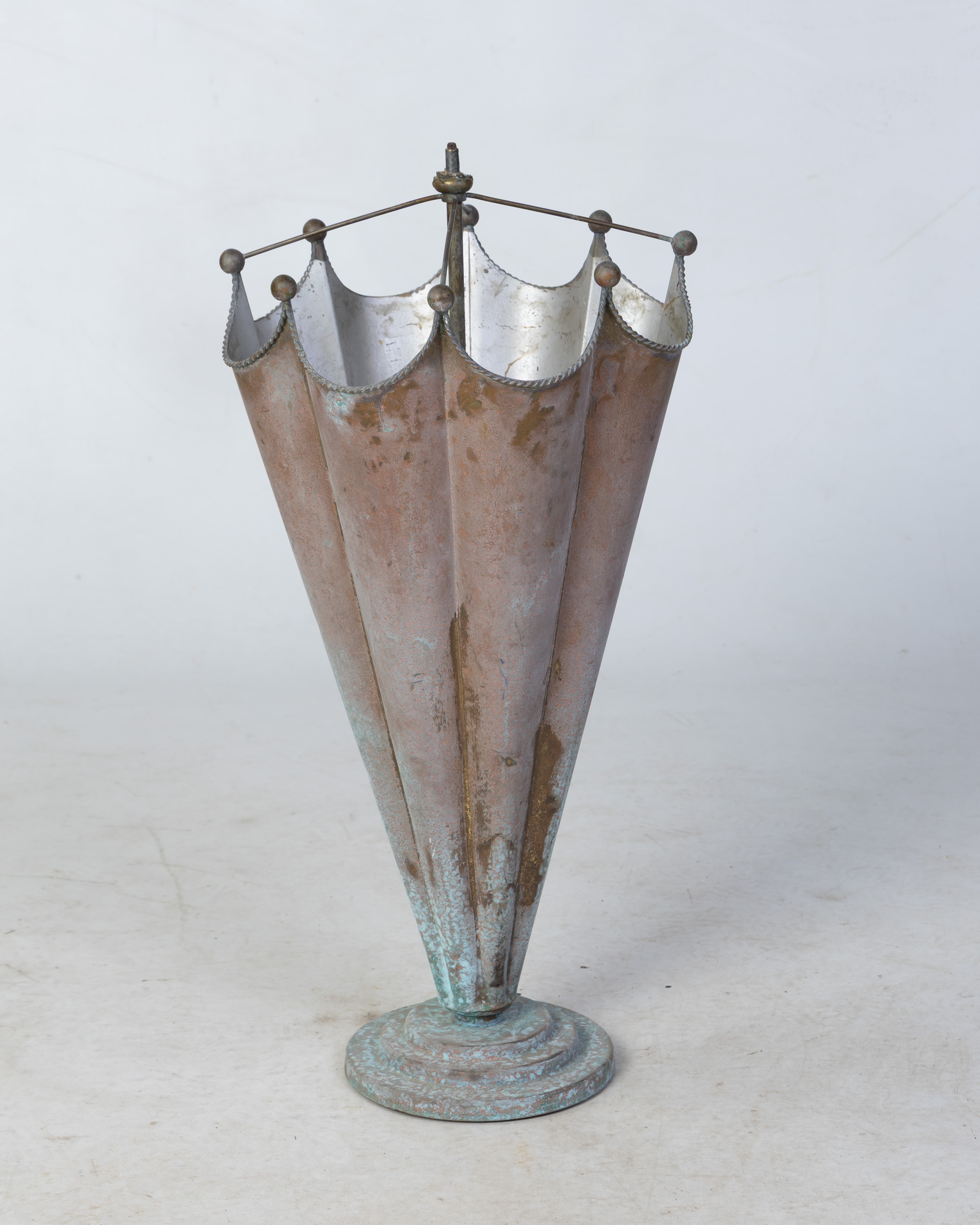 Vintage Metal Umbrella Stand Oxidized Finish Hallway Decor Home Storage