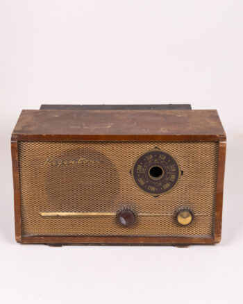 Vintage Regentone Wood Cabinet Radio, Retro Style, Collectible Electronics