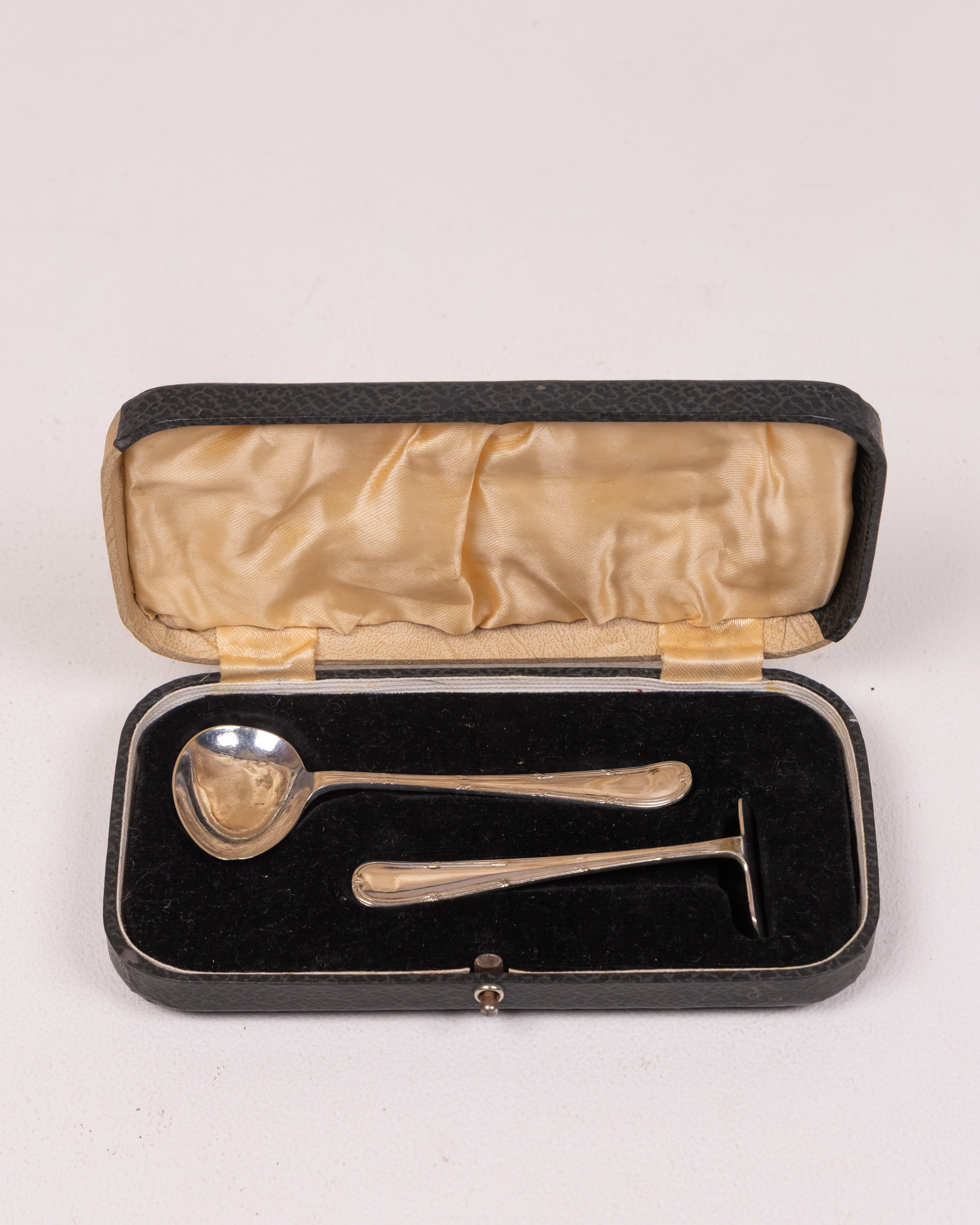 Edwardian c1900 Baby Feeding Spoon and Pusher Set in Presentation Box