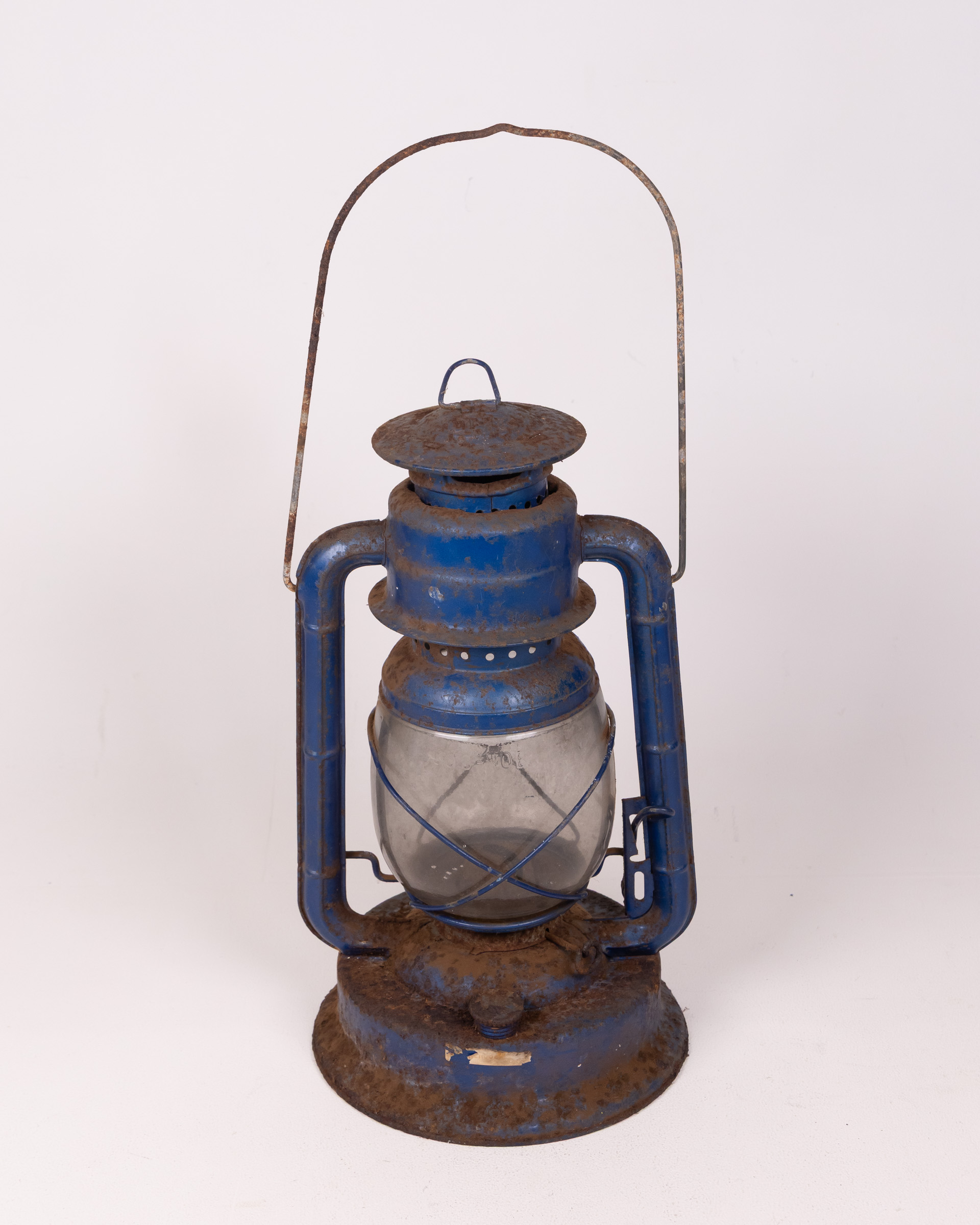 Vintage Style Blue Metal Oil Lantern with Glass Globe – Rustic Decor