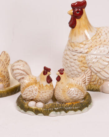 Leonardo House Chicken Ceramic Kitchen Set: Container, Shakers & Towel Holder