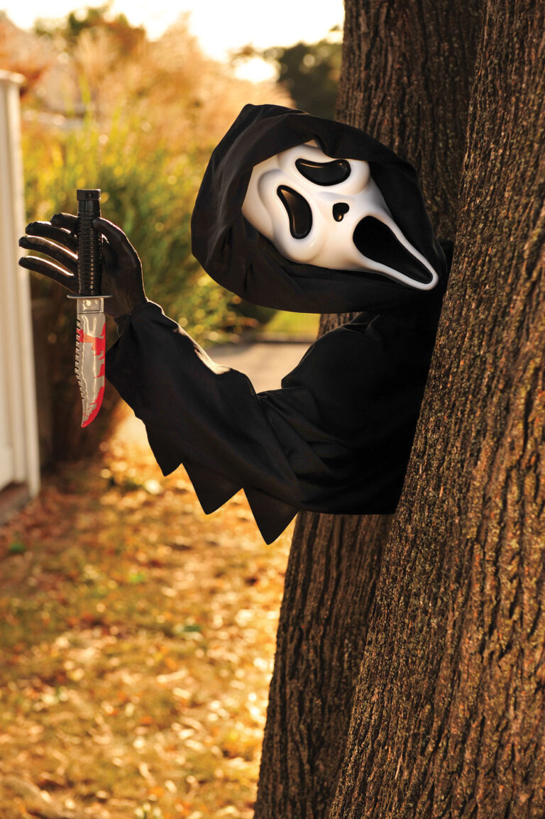 Ghost Face® Stalker Poseable Figure with Knife