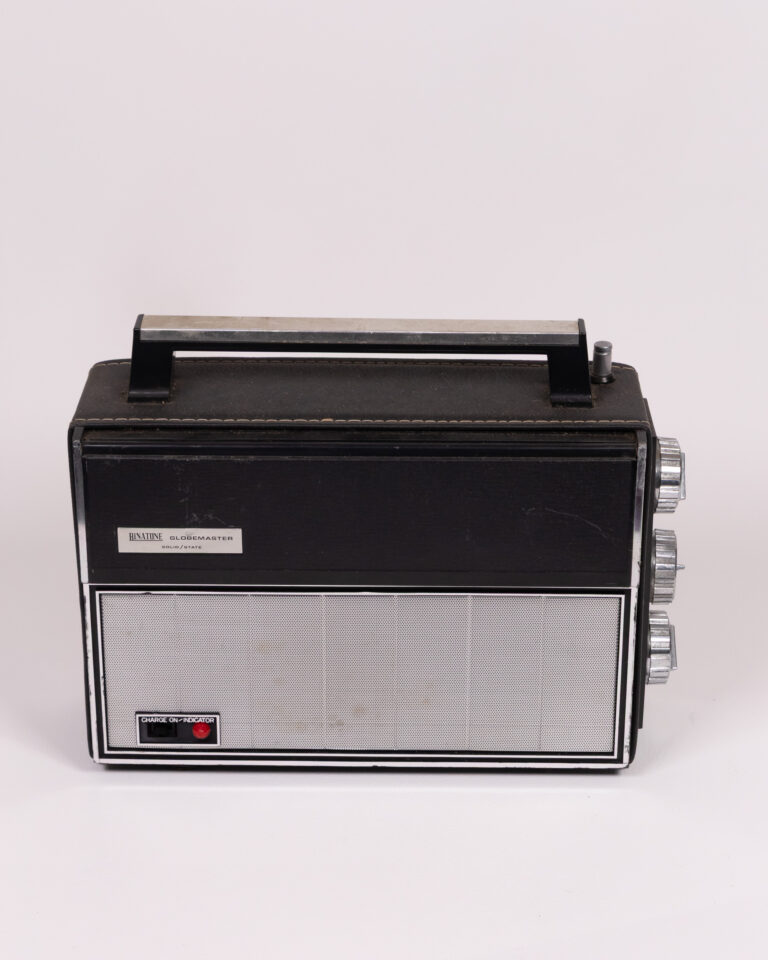 Vintage Rinatone Globemaster Radio with Chrome Details