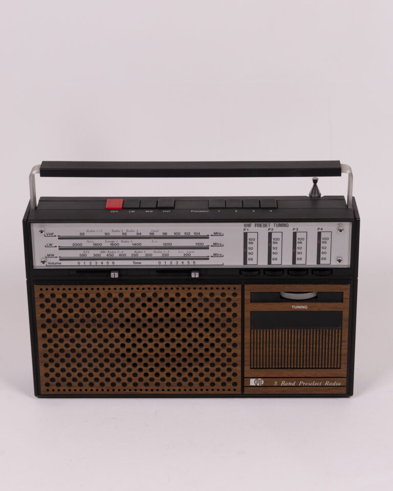 Vintage CPC 3 Band Radio with Preselect Feature