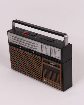 Vintage CPC 3 Band Radio with Preselect Feature