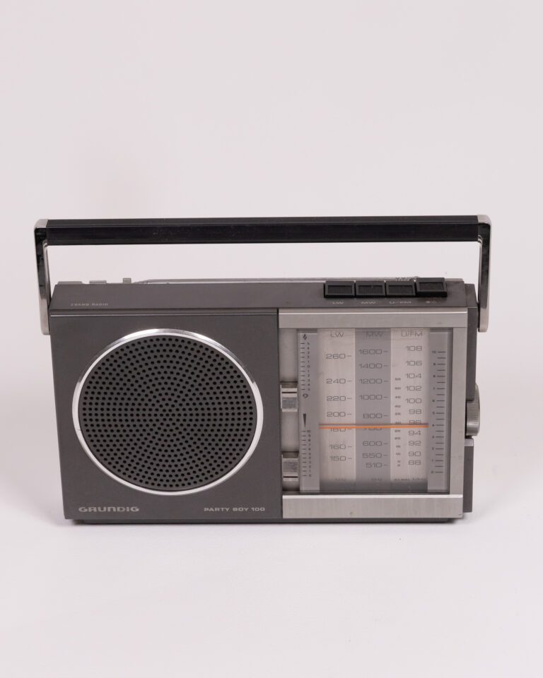 Grundig Party Boy 100 Radio with Telescopic Antenna