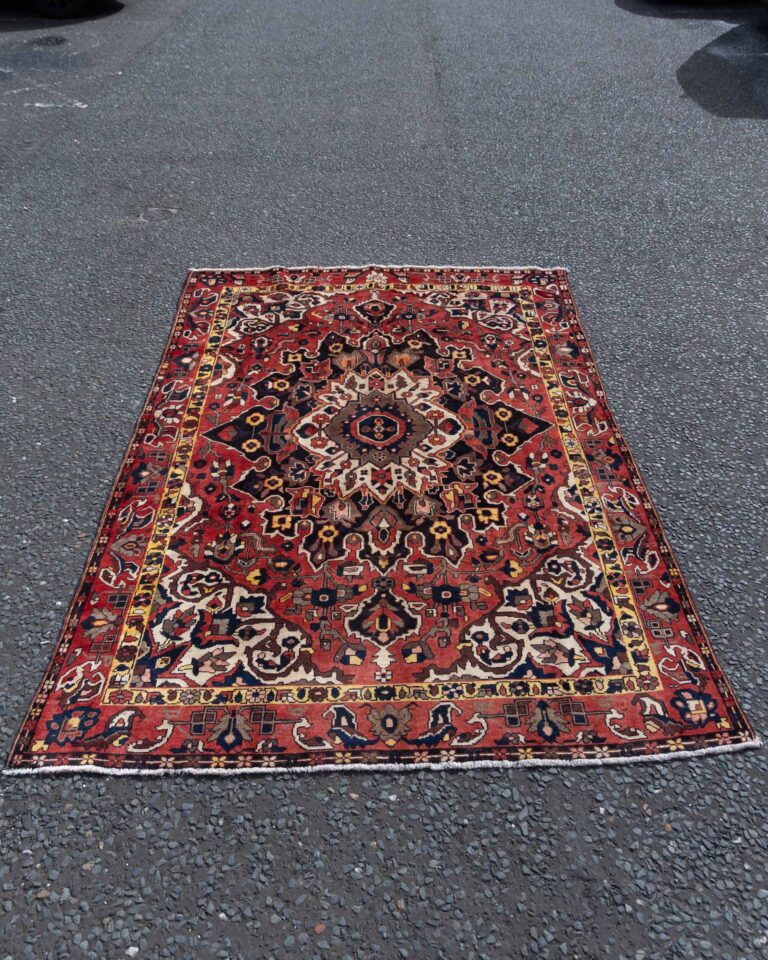 Vintage Handwoven Wool Rug with Medallion Design JR18