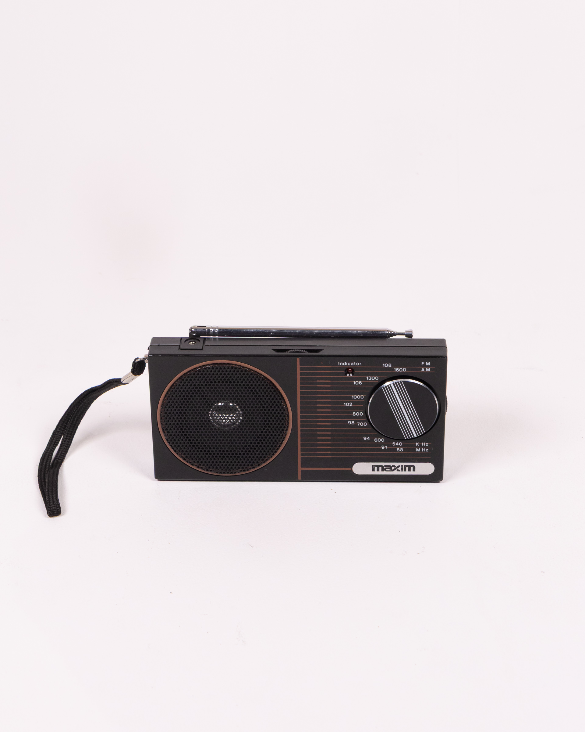 Vintage Maxim Radio with Extendable Aerial