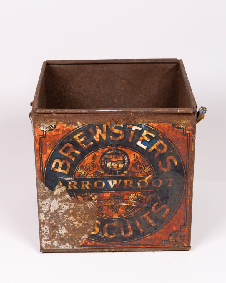 Vintage Brewster's Arrowroot Biscuits Tin with Graphics