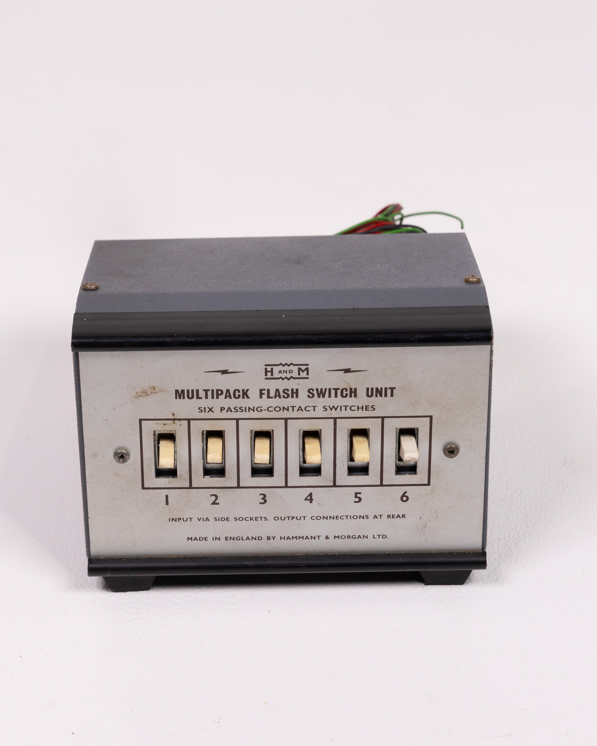 Vintage H&M Metal Multipack Flash Switch Unit