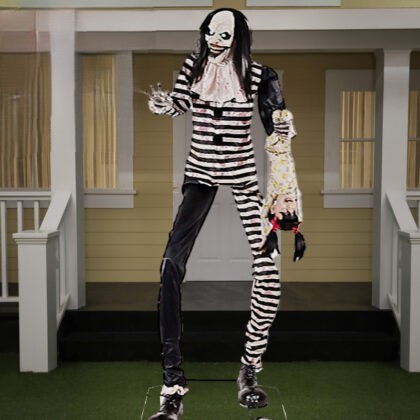 Sweet Dreams Clown Scary Animatronic Halloween Prop