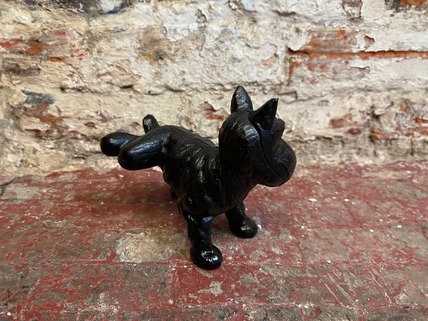 Cast Iron Peeing Scottie Dog Doorstop