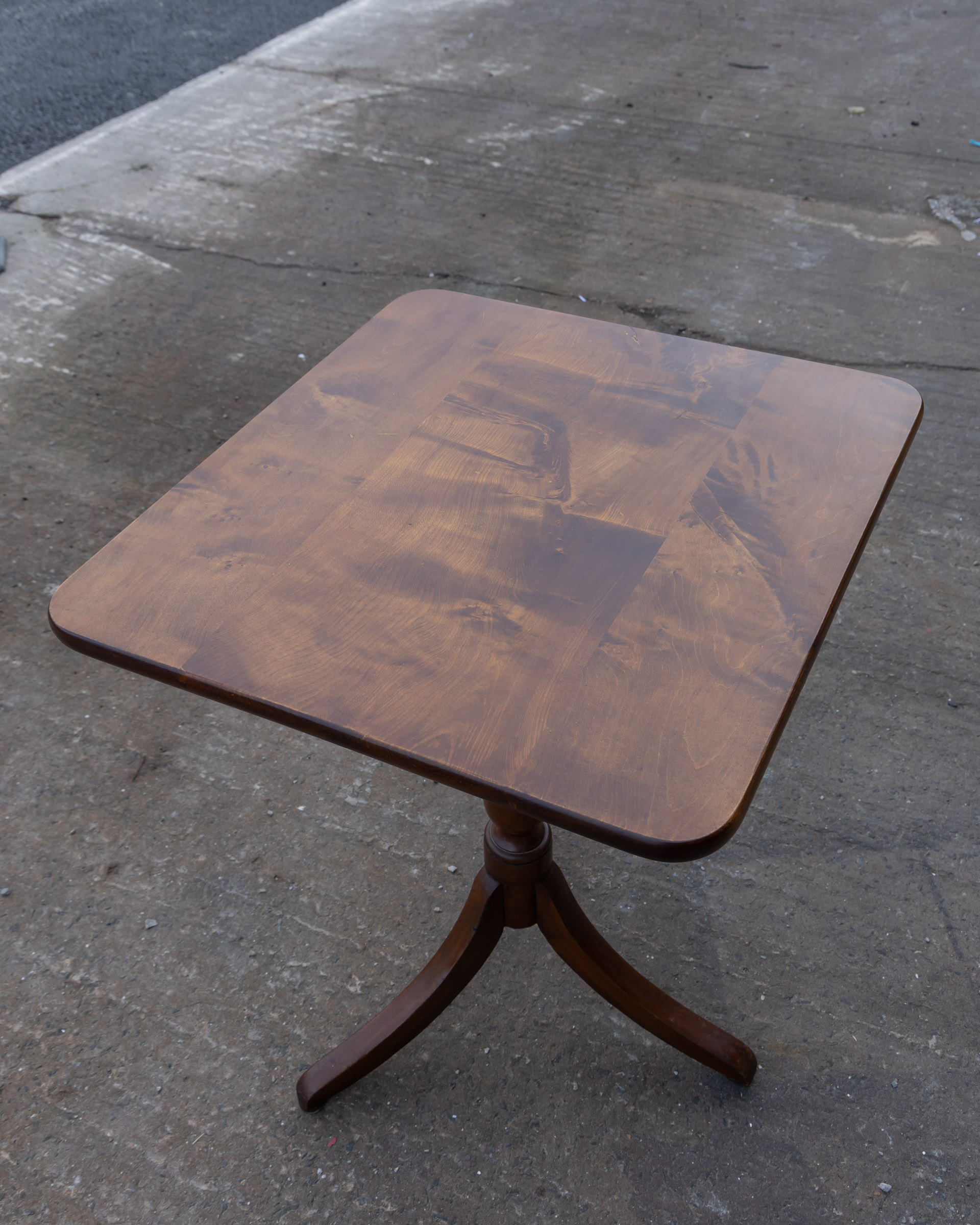 Edwardian Tilt Top Table