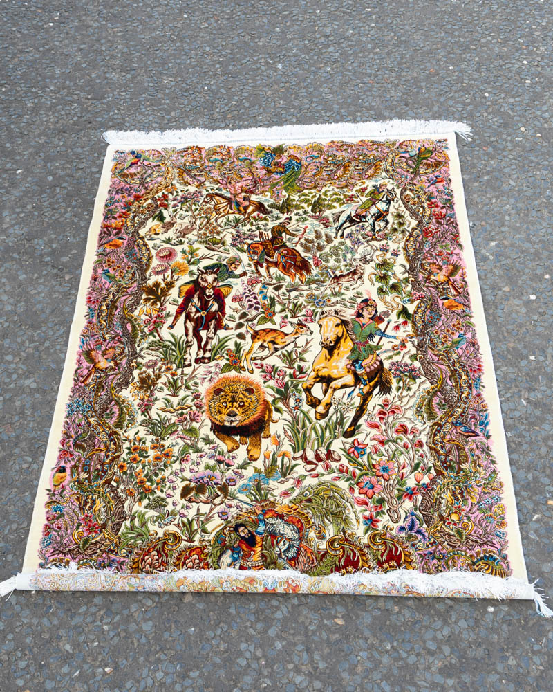 Cream Persian Style Silk Rug with Animal Motifs – ZZ17