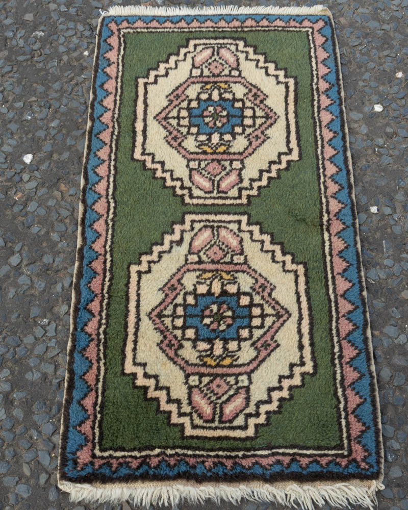 Vintage Wool Rug with Geometric Design – ZZ25