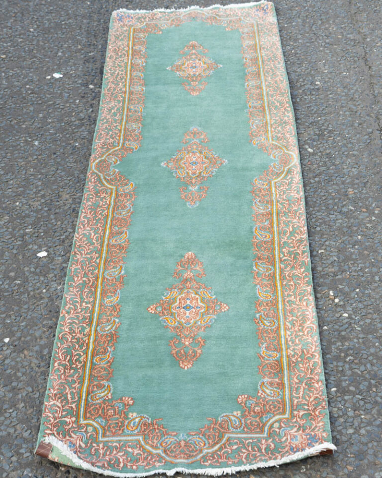 Vintage Style Green Wool Rug with Floral Medallion Design - ZZ15
