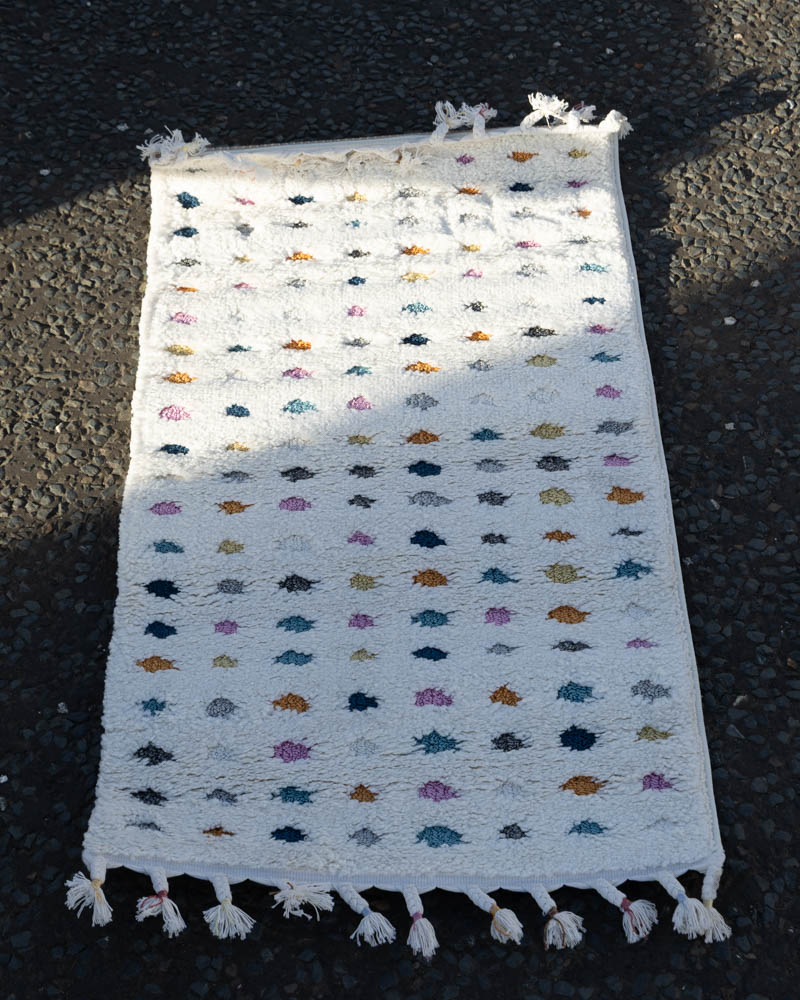 Modern Moroccan Wool Rug with Colourful Geometric Tufting – ZZ36