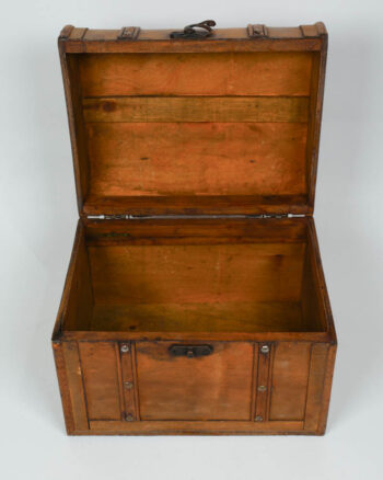 Rustic Wood Storage Trunk with Leather Handle