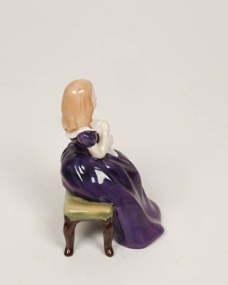 Royal Doulton Affection Porcelain Figurine with Seat HN2236