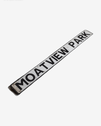 Street Sign – Moatview Park
