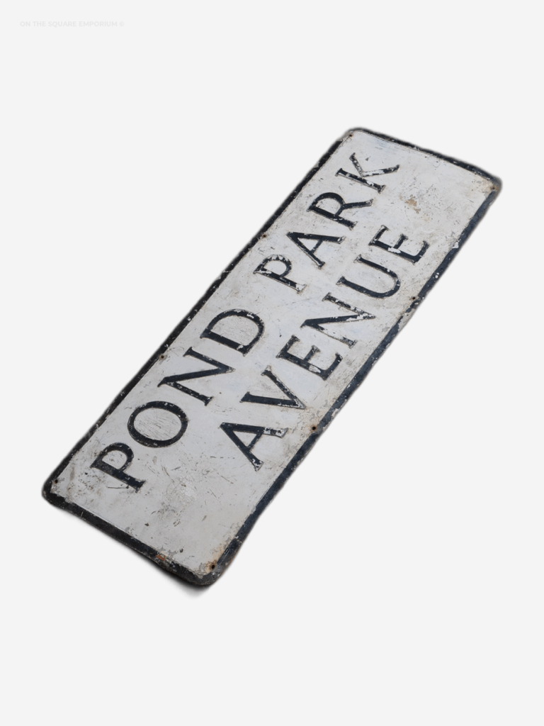Street Sign - Pond Park Avenue