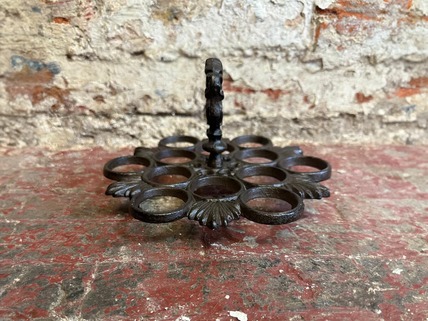 Black Iron Egg Stand with Central Handle