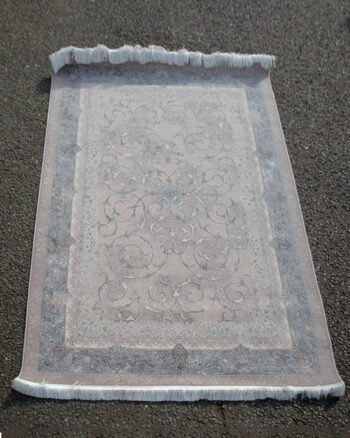 Fine Woven Iranian Carpet with Floral Pattern – 4-17CH