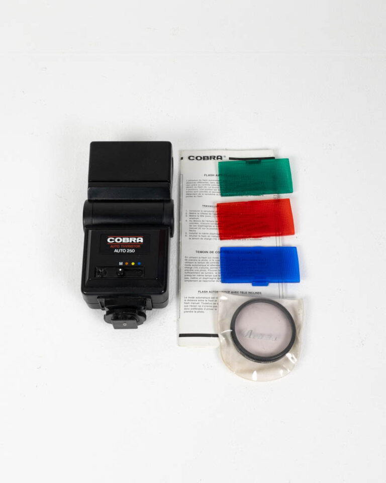 Cobra Auto 250 Camera Flash with Filters