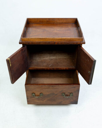 Antique Georgian Mahogany Liquor Cabinet with Tray Top