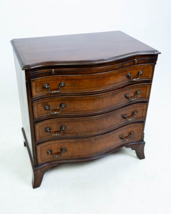Vintage Mahogany Chest of Drawers with Serpentine Front