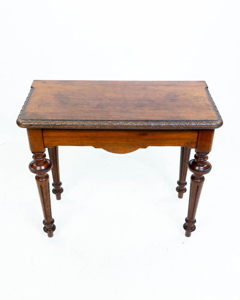 Antique Mahogany Drop Leaf Table with Bobbin Legs