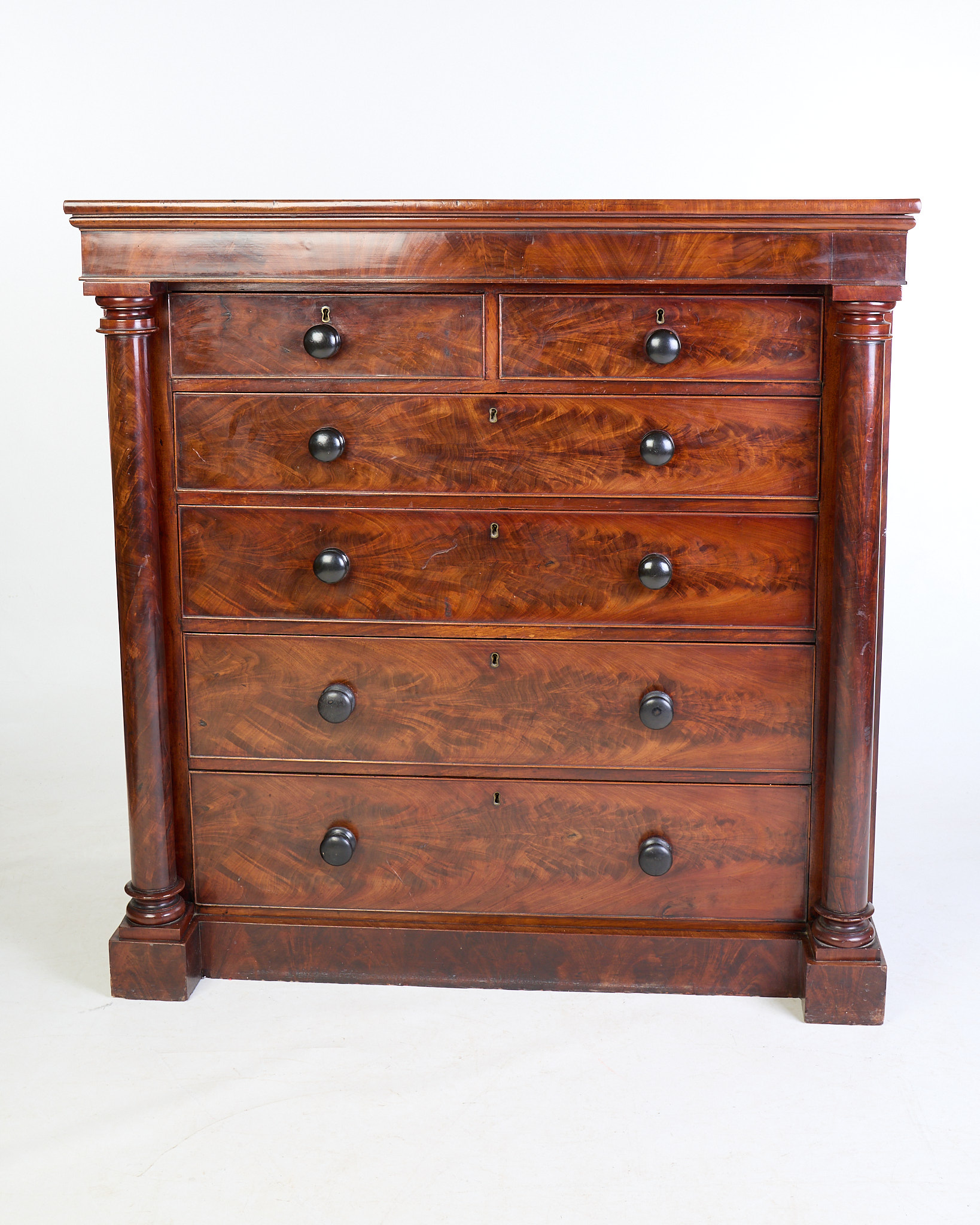 Victorian Mahogany Chest of Drawers with Column Details