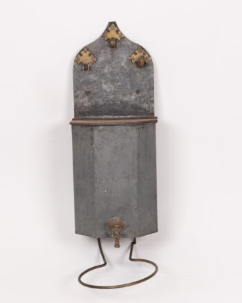 Antique Metal Wall Mounted Wash Basin with Brass Fittings